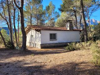 Xalet  Manyans. Venta de torre en vacarisses