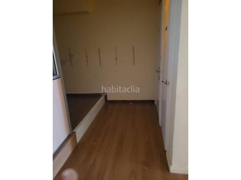 Foto b6380088-ac3c-4a5d-b643-357bc85b6dd5. Alquiler local comercial local en alquiler en centro en Sabadell