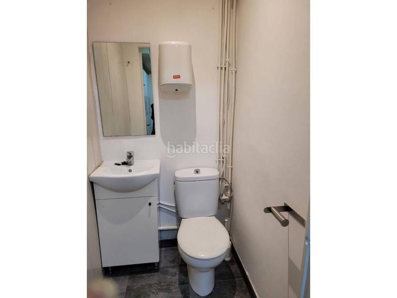 Foto 144b19a7-dde3-48d3-b4af-6b963b7ede08. Location local commercial dans Centre Sabadell