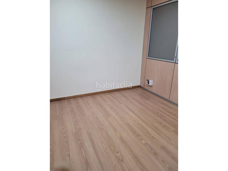 Foto af752527-5984-404c-ae2a-3f17dc862ebd. Location local commercial dans Centre Sabadell