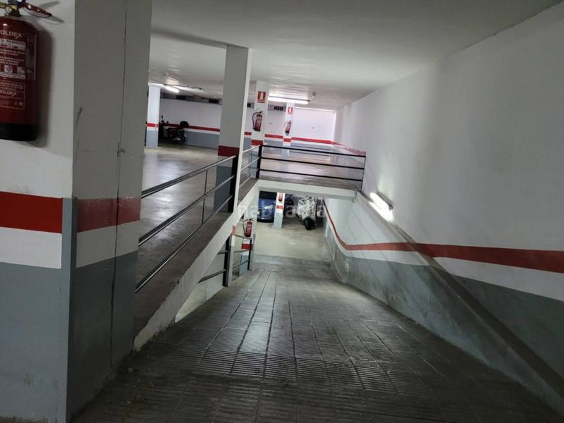 Foto f3583aaf-9b7f-4704-822b-fc22af013c44. Alquiler parking coche aparcamiento en alquiler en centro en Sabadell