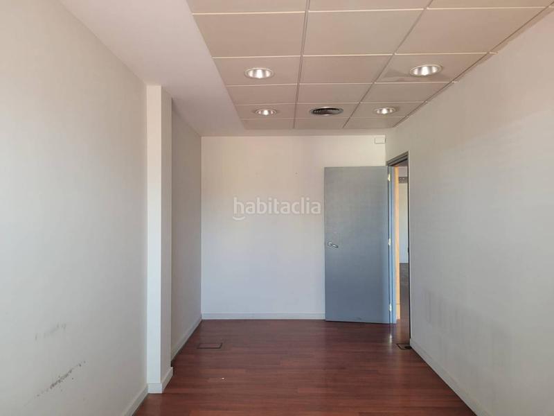 Foto 4d236d36-5be0-4b75-9ded-7b25d909cec4. Location local commercial dans Centre Sabadell