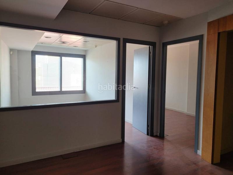 Foto 8efc947d-b43e-4937-80f3-aec202363545. Rent business premise in Centre Sabadell