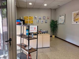 Local Comercial  Vallirana. Local en venta en can deu08207