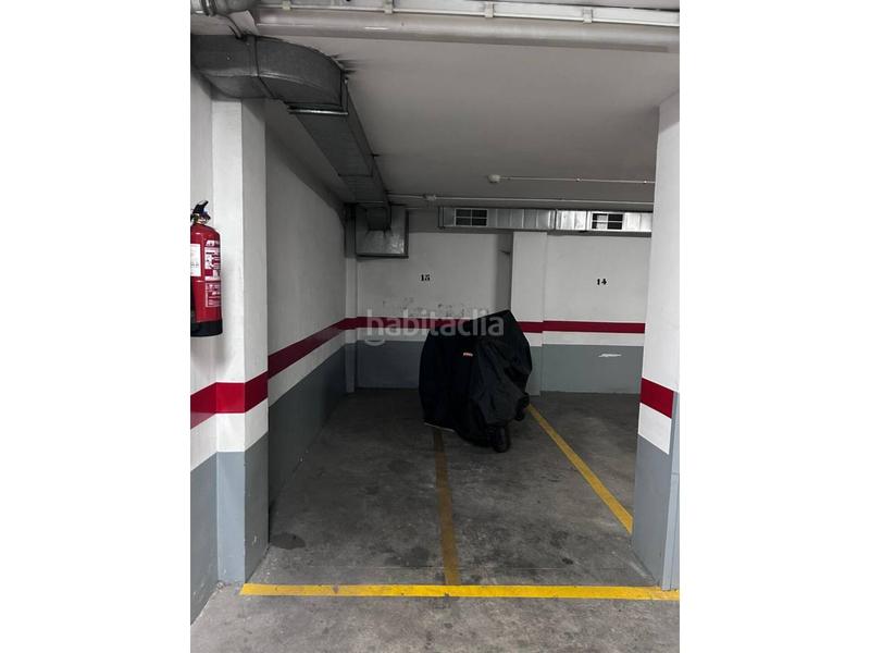 Foto 1648cb60-8ed8-45c7-b8f9-0fc957d57838. Alquiler parking coche aparcamiento en alquiler para moto en centro en Sabadell