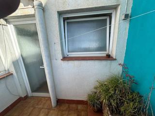 Haus  Magallanes. Casa en venta en sabadell