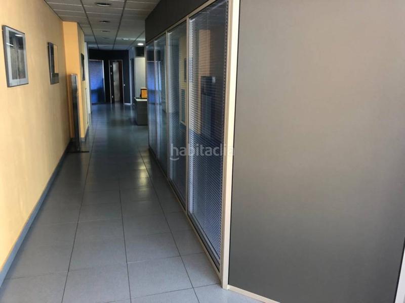 Foto 91241196-0bdd-47d2-9e21-c10d7a006086. Alquiler local comercial  en venta Gràcia en Sabadell