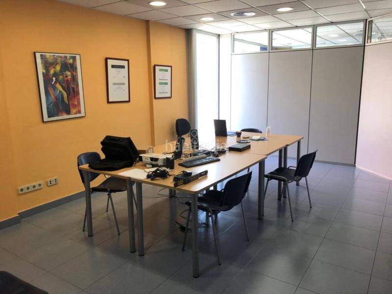 Foto 66f95008-874c-4272-be4f-3123a5a46638. Lloguer local comercial a Gràcia Sabadell