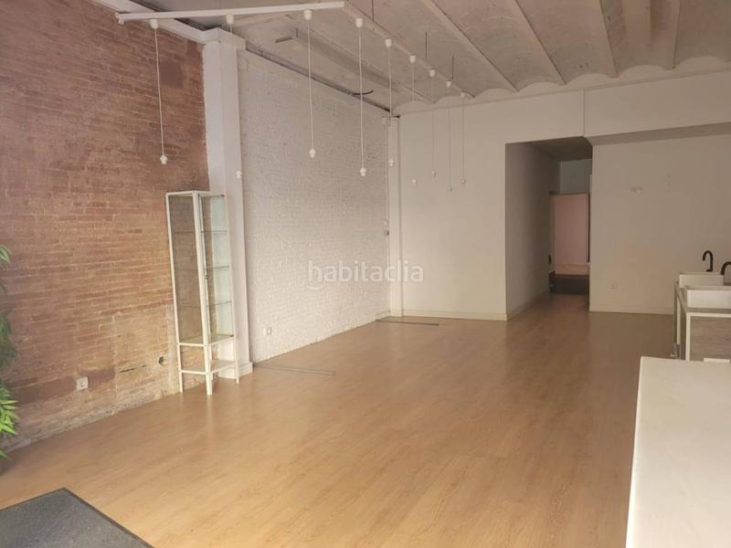 Foto 2fae422a-d6d8-4c92-bdc5-cbe8e8aa49cb. Alquiler local comercial local en alquiler en la Creu Alta08208 en Sabadell