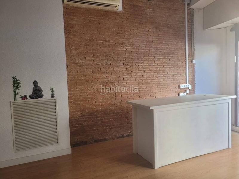 Foto a34f30cf-f3ab-4c1e-8291-6a75cbe63887. Alquiler local comercial local en alquiler en la Creu Alta08208 en Sabadell