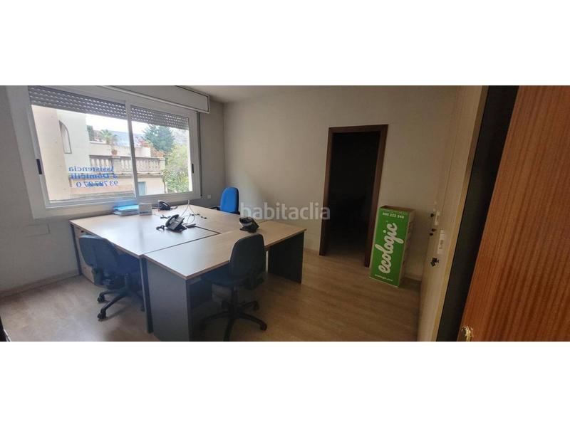 Foto 4d9a4afa-418f-42bc-a98c-98b51883ce3c. Etagenwohnung mit heizung in Centre Sabadell