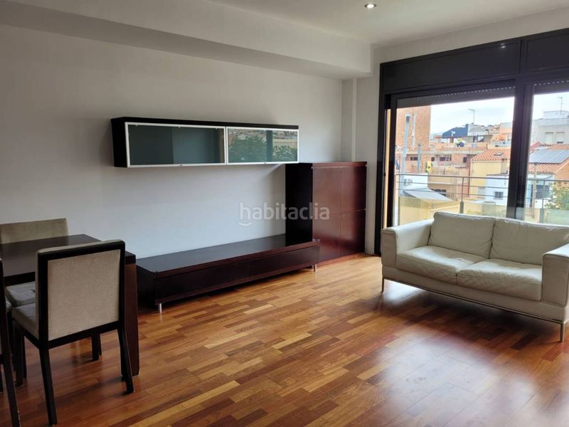 Foto c5e44ca3-6ba5-4873-9ef6-50c938e59af3. Pis amb calefacció aparcament piscina a Gràcia Sabadell