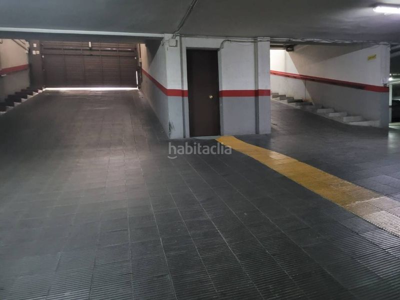 Foto 461bc437-9f21-490e-adb3-dab66d4a5356. Aparcament cotxe a Centre Sabadell