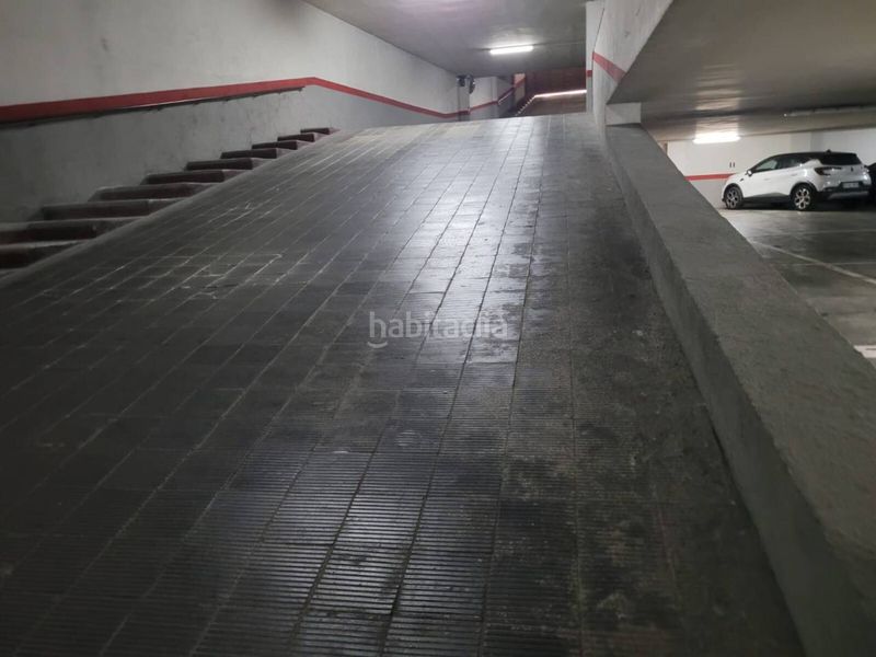 Foto f4e5c707-7c32-4433-820a-cd9af62c0b2c. Aparcament cotxe a Centre Sabadell