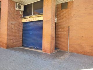 Local Comercial en Calle Calassanç Duran