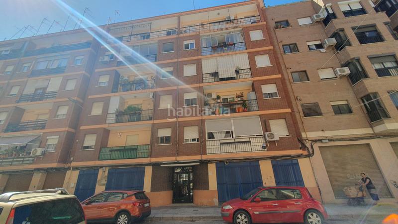 Foto 85015c6c-96e0-40cb-9a9c-a51bcb270293. Local comercial a carrer del picaio 20 a Barrio Benicalap Valencia