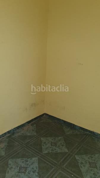 Foto f745f52c-c5ab-4f7e-bcc1-4d38ac71e1d8. Local commercial dans carrer del picaio 20 dans Barrio Benicalap Valencia