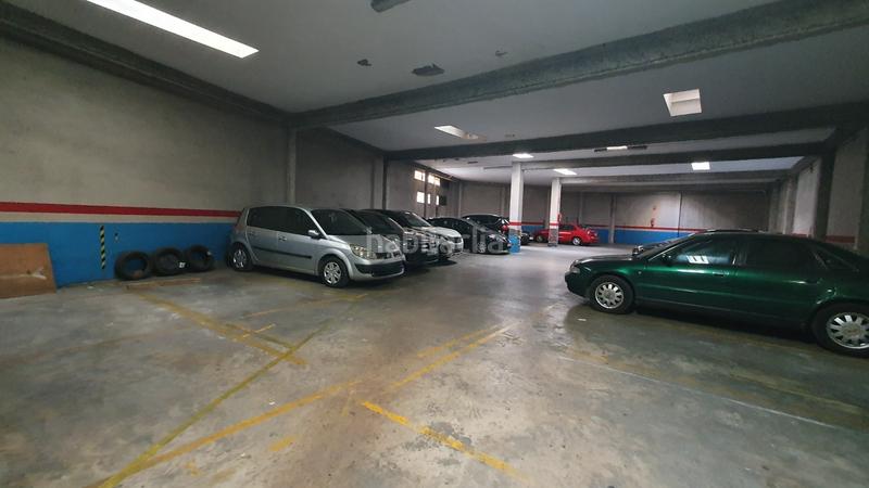 Foto 5010ae8d-ed80-4c8c-8590-f8438ad971f0. Aparcament cotxe a Barrio de Patraix Valencia