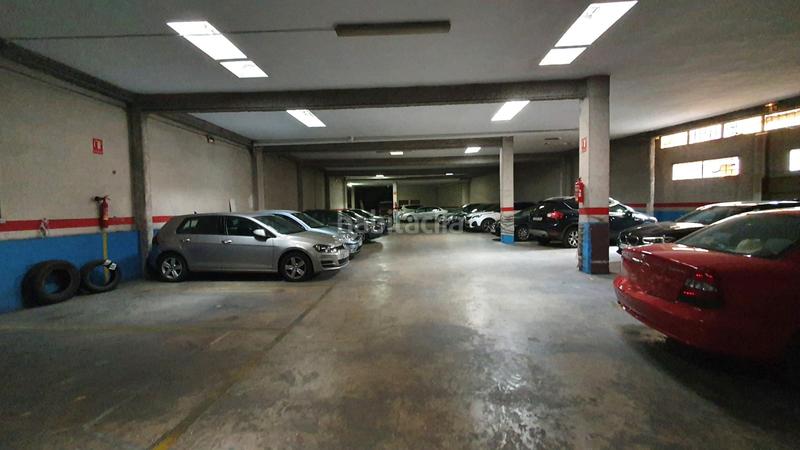 Foto 1553803d-0446-4e7b-901b-69491b7a6b46. Parking voiture dans Barrio de Patraix Valencia