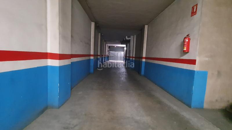 Foto 8c498cd6-0692-4e2b-b441-1fb865dbd688. Parking voiture dans Barrio de Patraix Valencia