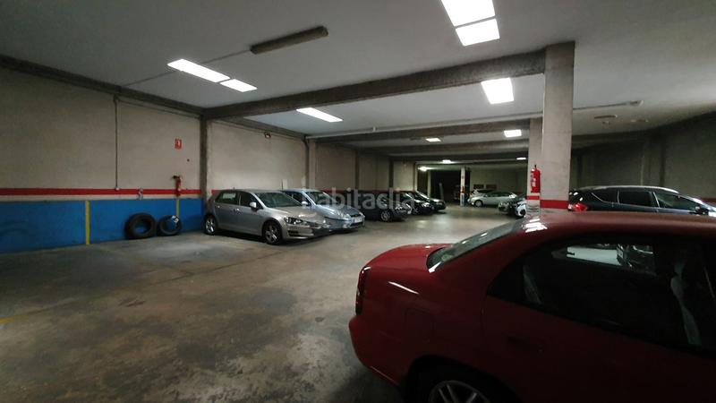 Foto 9ff46b4e-e2ed-4831-b951-b4802763af08. Parking voiture dans Barrio de Patraix Valencia