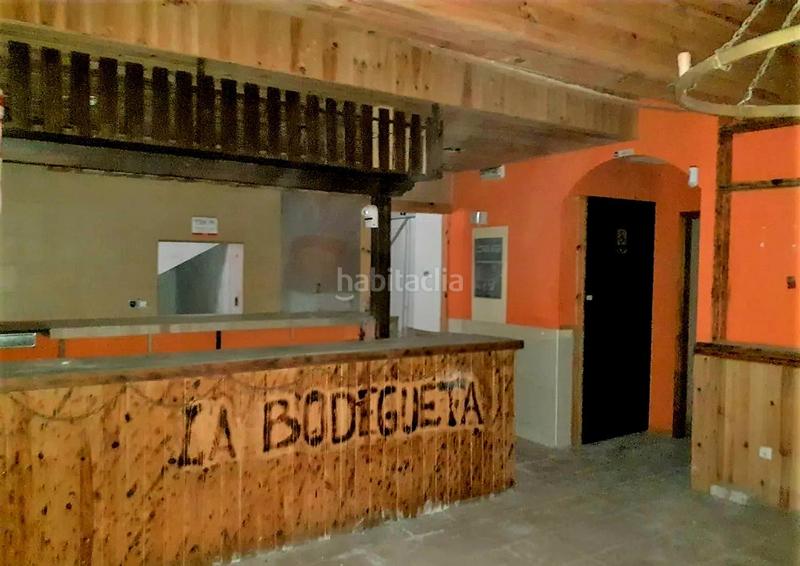 Foto 41e152a8-5cdc-465d-aab6-e90fe5e972d2. Local comercial a avinguda de la marina 16 a Tavernes de la Valldigna