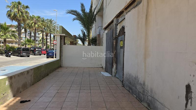 Foto a3c461d3-a631-47ab-8363-332e4d9e8edc. Local comercial a avinguda de la marina 16 a Tavernes de la Valldigna