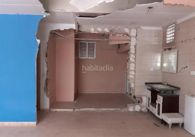 Foto a42a7c79-6525-42ba-8232-b2b5e0c71256. Locale commerciale in avinguda de la marina 16 in Tavernes de la Valldigna