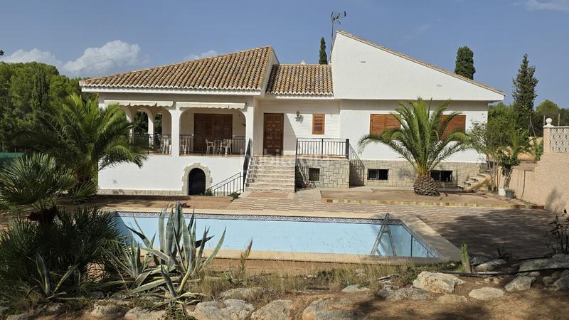 Foto 34e8af24-ffdd-4e95-b352-9361e9b0d544. Chalet mit kamin parking pool in La Conarda-Montesano Bétera