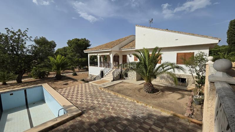 Foto 001afe62-73d2-489e-bdaf-d2a059d9fa2e. Xalet amb xemeneia aparcament piscina a La Conarda-Montesano Bétera