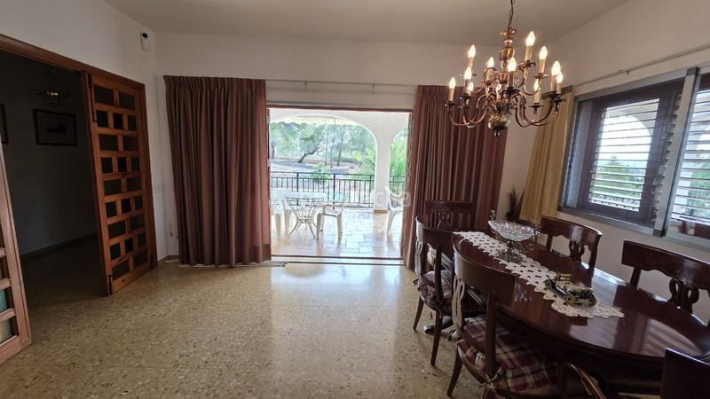 Foto 0e201446-7a79-4af9-b65b-62b692c2d848. Xalet amb xemeneia aparcament piscina a La Conarda-Montesano Bétera