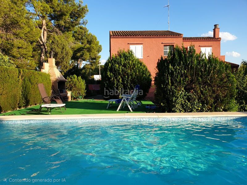 Foto 0efc2707-c496-4e3a-9fe0-74bb766f6918. Xalet amb xemeneia aparcament piscina a Olimar-Carambolo-Atalaya de Levante Chiva