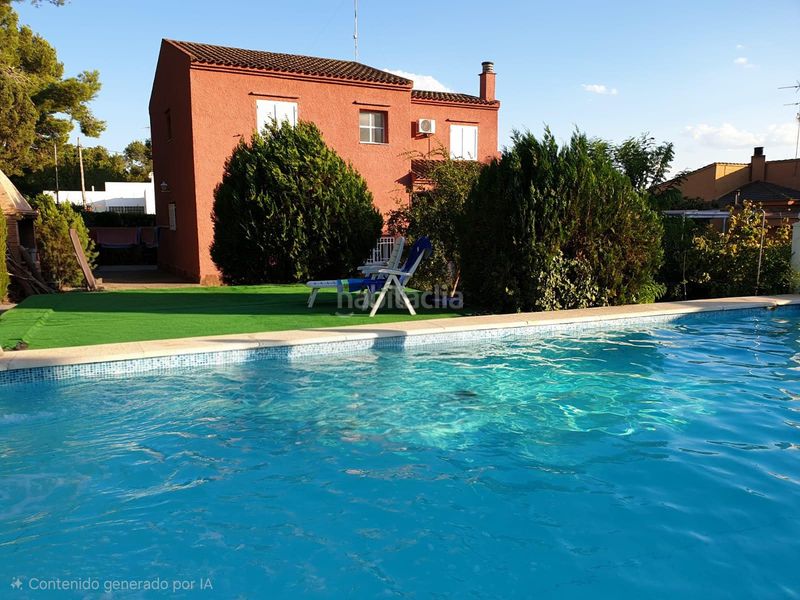 Foto de4bbcd8-cd76-427a-b4c5-ff42d8b2be6b. Xalet amb xemeneia aparcament piscina a Olimar-Carambolo-Atalaya de Levante Chiva