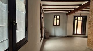 Local Comercial  Plaça de la santa creu