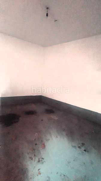 Foto 0fba49a4-5731-4e10-8e6a-27c4c4325156. Aparcament cotxe a Barrio de Patraix Valencia