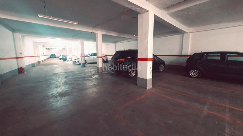 Foto 191de62a-bbcb-41be-b67f-d98a2a4093d6. Aparcament cotxe a Barrio de Patraix Valencia