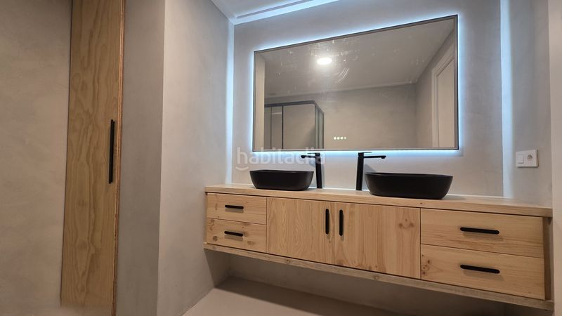 Foto 0d0638af-3278-4aa8-b572-e7fe1e978b0a. Pis a Picanya