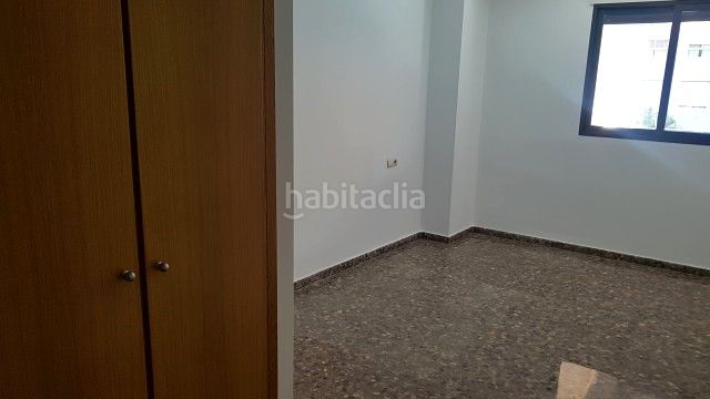 Foto 28904a52-333a-46dd-b512-6664f471e434. Rent flat with parking pool in La Constitución-Canaleta Mislata