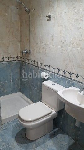 Foto dc136f1d-0309-4588-a1d8-6b4e5cf4bd3b. Rent flat with parking pool in La Constitución-Canaleta Mislata