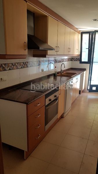 Foto f9991f82-27f7-4535-a711-27fc6c70a523. Rent flat with parking pool in La Constitución-Canaleta Mislata