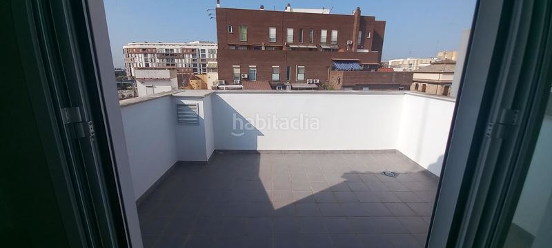Foto 4cc6ed24-25c7-4e0a-9cd3-5a4f8c1147b0. Casa aparellada a Quart de Poblet