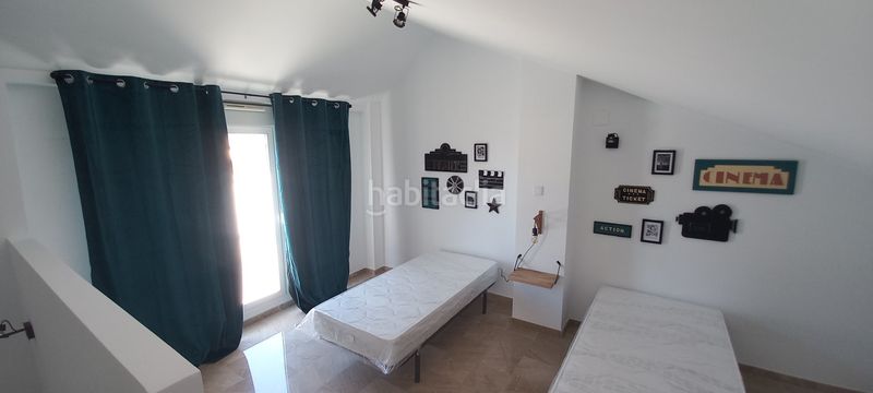 Foto 75a4010d-b315-4d18-8af1-5fb52e7b09d8. Casa aparellada a Quart de Poblet