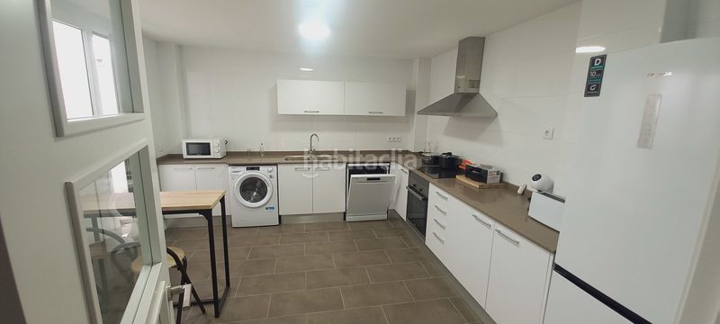 Foto d41827e6-c0ea-4153-b95f-9c56c5513113. Casa aparellada a Quart de Poblet