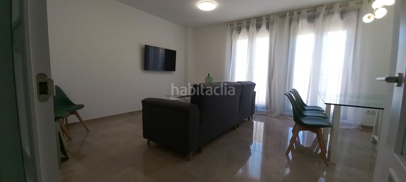 Foto f4e76070-e63c-4514-b1fc-aa897bf4b1f8. Casa aparellada a Quart de Poblet