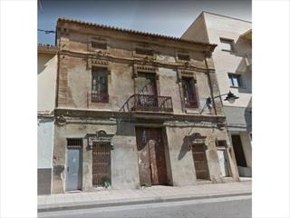 Casa aparellada a Quart de Poblet. Estas buscando una casa de pueblo señorial, no busques más, te o