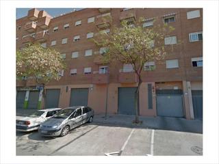 Aparcament cotxe a Quart de Poblet. Estupenda plaza de garaje en c la musica, un único sótano con ac