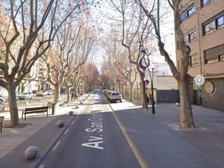 Aparcament cotxe a Quart de Poblet. Se vende plaza de garaje de coche pequeño, acceso median rampa c