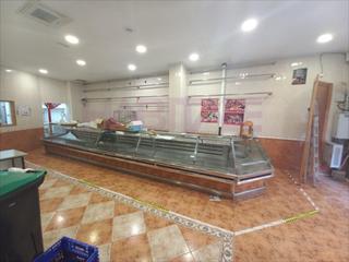 Lloguer Local Comercial a Quart de Poblet. Local habilitado como carnicería en quart de poblet., junto a me