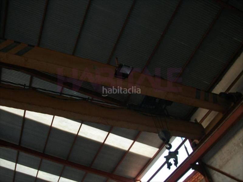 Foto bff9d4e8-b7c8-43c1-9a62-f180ada62f1e. Bâtiment à usage industriel dans Quart de Poblet