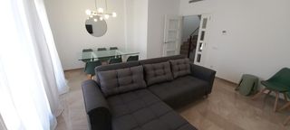 Lloguer Casa aparellada a Quart de Poblet. Venta de casa seminueva en el centro de quart de poblet. a 2 min
